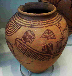 BM EA30920 is a Naqada II Period jar depicting a boat motif and patterns of wavy lines similar to the decorative elements of ECM 1868. Photograph by the author © Trustees of the British Museum